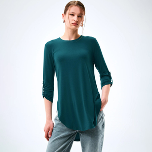 Tunique pour femme à manches 3/4, ourlet incurvé, t-shirt long respirant, col rond, mode boutique, logo personnalisé, OEM, vente en gros - Product Image 1
