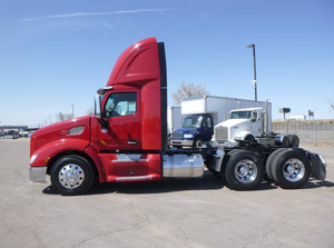 Offre d'occasion 2022 Peterbilt 579 day cab 450hp Cumminn transmission automatisée à 12 vitesses - Product Image 2