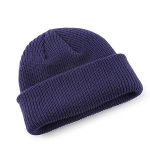 Gorros de invierno personalizados de Jacquard, gorros de punto de estilo Y2K Unisex con estampado de hojaldre, gorros de invierno suaves y cálidos con puños - Product Image 6