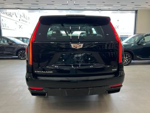 รถ Cadillac Escalade Sport Platinum ปี 2024 เบาะหนัง อัตโนมัติ ยาง R20 ไฟ LED หลังคาพาโนรามา พวงมาลัยซ้าย - Product Image 5