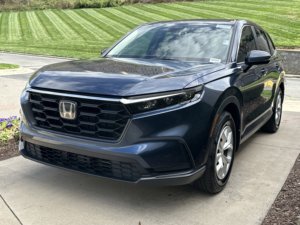 Honda CR-V LX FWD d'occasion propre 2025 - Product Image 3