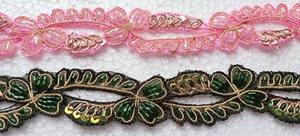 Dentelle de broderie en polyester de qualité supérieure avec motif de fleurs brillantes Texture douce idéale pour le sari et les robes traditionnelles - Product Image 2