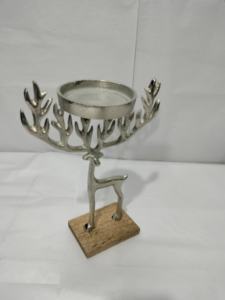 Bougeoir en métal argenté de luxe en forme de renne avec base en bois pour la décoration de Noël au meilleur prix - Product Image 4