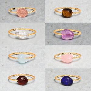 Bague en argent 925 avec pierre précieuse grenat lisse - Bague à bande torsadée - Bague en pierre précieuse en gros pour femmes - Product Image 4