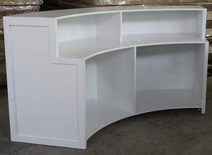 Tables de comptoir rondes en bois de 9 pieds pour les événements de mariage Meubles élégants et durables - Product Image 4