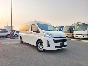 MEILLEURE ARRIVÉE! HiAceCommuters 2.8 2WD AT d'occasion 2021, conduite à droite - Product Image 3