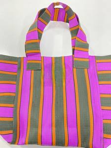 Sacs fourre-tout cosmétiques de plage en nylon recyclé personnalisés écologiques Pochettes à provisions tissées à rayures à la mode avec fermeture éclair réutilisable - Product Image 3