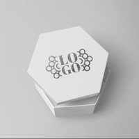 Boîte d'emballage en papier rigide hexagonale de luxe avec matériaux recyclés Doublure en éponge Rangement pliable avec logo personnalisé pour bijoux parfum