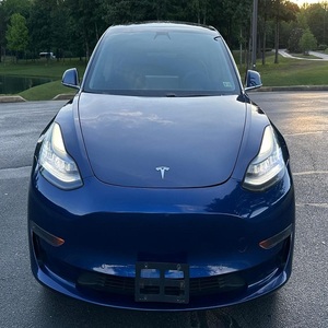 Tesla Model 3 Standard Range Plus 2019 très demandée - Product Image 2