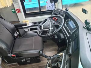 Youtong รถ39-Seater น้ำมันเกียร์อัตโนมัติดีเซลรถบัส LHD พวงมาลัยพาวเวอร์บัสมือสอง - Product Image 4