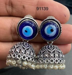 Pendientes de piedra Chand Bali chapados en oro verde plata alemana para Niñas para ropa de fiesta informal para mujeres producto a granel hecho a mano - Product Image 2