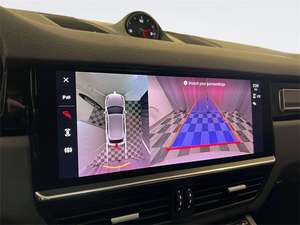 Porsche Cayenne Platinum Edition AWD 2022 d'occasion, incroyablement parfait, faible kilométrage, en stock, proposé à un prix fantastique - Product Image 3