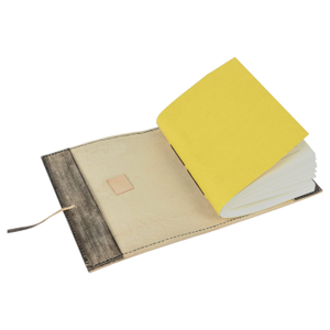 สมุดบันทึกหนังระบายสีด้วยมือลายนูนขนาดเล็กแนววินเทจพร้อมดีไซน์ต้นไม้สีดำ - Product Image 5