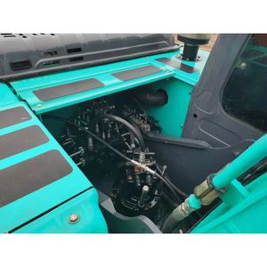 Excavatrice Kobelco SK210-8 Modèle 2017, 2300 heures, capacité de la benne de 1 m³, pièces essentielles incluses, prix bas, engin de construction d'occasion - Product Image 4