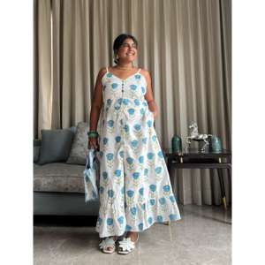 Robe à bretelles à imprimé floral à la main Tulip Kiss, taille XL, style doux, taille empire, volants, bretelles spaghetti, hiver/printemps, ODM - Product Image 3