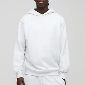 Ensemble de survêtement pour homme à coupe décontractée avec un ajustement confortable, un matériau respirant et durable, logo personnalisé, couleur et design, à capuche avec poche - Product Image 5