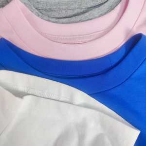 T-shirt graphique rétro-T-shirt en coton lourd pour hommes avec des impressions artistiques, T-shirt élégant idéal pour l'été T-shirt pour hommes - Product Image 3