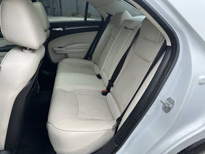 Chrysler 300C RWD 2016 prêt à être expédié - Product Image 3