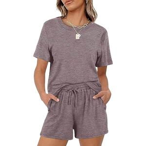 Ensemble décontracté pour femmes, t-shirt court et short, imprimé lettres tendance, doux, pour la maison, collection 2026, vente chaude - Product Image 2