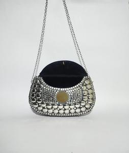 Metal Beaded Ladies <b>Clutch</b> Handbag in Attractive <b>Silver</b> Color & Modern & Solid Design From Tradnary - Product Image 5