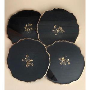 Nouvel ensemble de 4 sous-verres en résine au design unique fait à la main avec des matériaux et une qualité extra premium à très faible coût - Product Image 3