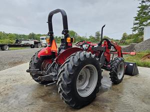 Tracteur Massey Ferguson 2019 H modèle très 2605H avec composants de base de pompe et de boîte de vitesses 2605 - Product Image 2