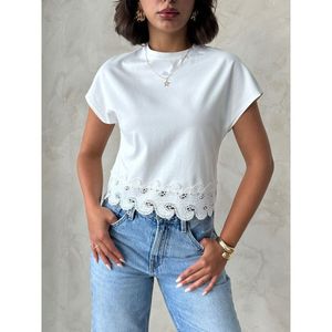 Camiseta de Mujer con Detalle de Encaje - Product Image 6