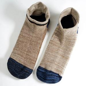 Chaussettes de sport respirantes pour hommes, antidérapantes, évacuant l'humidité, en coton, décontractées, basses, à logo, pour jeunes, faible MOQ - Product Image 6
