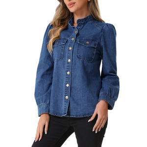 Chemise en jean légère en coton pour femme au design classique avec fermeture à boutons et col - Product Image 4