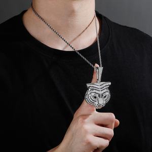Colgante de cabeza de tigre chapado en oro de latón de lujo con Zirconia cúbica moda CZ exquisita joyería de Hip Hop con forma de Animal para hombres y mujeres - Product Image 3