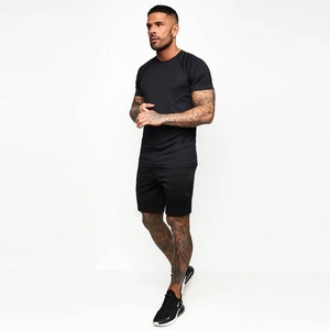 Personalizado hermoso de moda nuevo último diseño de camiseta personalizada y conjunto corto/Camiseta deportiva unisex en blanco al por mayor con L corto - Product Image 1