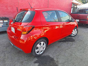 Usado 2016 T * oyota Yaris 5 puertas L - Product Image 3