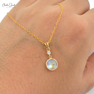 Mejor venta 14K oro amarillo diamante y Arco Iris piedra lunar colgante forma redonda bisel conjunto 14K oro piedras preciosas colgante joyería fina - Product Image 5