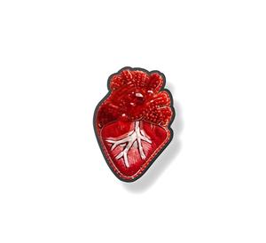 Broche de corazón anatómico con cuentas, bordado rosa, joyería de moda con diseño de corazón humano bordado - Product Image 2
