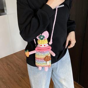 Sac bandoulière pour femme en fil, fait main, motif lapin au crochet, petit, rayé, mignon, style 'ugly-cute', décontracté et polyvalent, pour téléphone - Product Image 3
