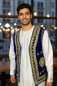 เสื้อกั๊กผู้ชายแบบไม่มีแขน งานฝีมือแบบดั้งเดิมของชาวอัฟกัน สำหรับฤดูร้อน ผลิตจากโพลีเอสเตอร์/ผ้าฝ้าย เหมาะสำหรับงานแต่งงาน งานเทศกาล และงานพิเศษ - Product Image 2