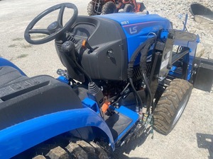 Tractor de Ruedas LS MT225E de 25HP 2WD al por Mayor, Tractor Agrícola Compacto de Gran Venta, Equipo Agrícola Eficiente de la Mejor Calidad, Bomba Económica - Product Image 4