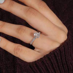 Bague de fiançailles personnalisée certifiée Gia Igi Vvs Cvd Lab Grown Créated Diamond 10k 14k 18k Gold Radiant Cut Pave Yellow Gold - Product Image 1