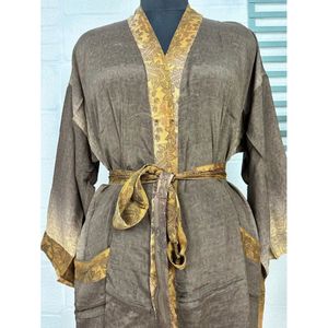 Kimono Vintage de Crepé de Seda, Ligero y Lujoso, Bata Suave y Cómoda, Regalo Perfecto para Mujer, para Usar por la Noche, Tejido de Seda - Product Image 2