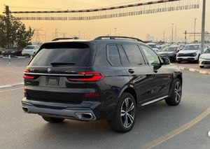 BMW X7 USATA 2023 - Motore 3.0L Carburante - BENZINA 340cv Euro6 TRASMISSIONE AUTOMATICA Guida a Sinistra - Product Image 4