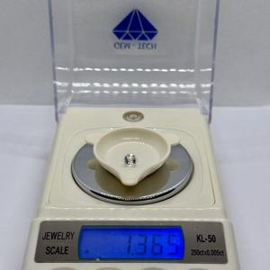 หินเพชรโมอิสอัญมณีสีขาวธรรมชาติเจียระไนแบบไม่ใช้ความร้อน - Product Image 3