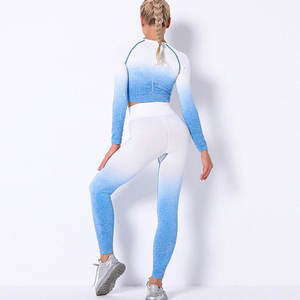 Conjunto de Yoga sin Costuras para Mujer de Alta Calidad, Material Transpirable de Spandex/Nylon, Diseño con Letras TIMELY WEARS, Personalizable - Product Image 4