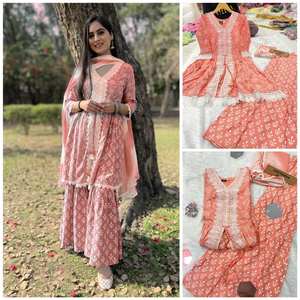 Coton rayonne imprimé avec dentelle lourde dans le cou et les manches belle coupe Kurta pantalon Dupatta ensemble tenue décontractée costume de robe traditionnelle - Product Image 3