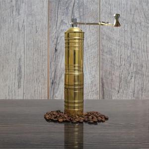 Juego de sal y pimienta de latón hecho a mano de lujo con tono de latón natural y diseño funcional ideal para uso en el hogar y el restaurante - Product Image 4