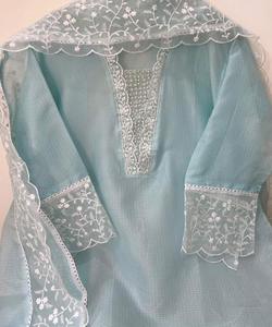 Venta al por mayor de ropa ecológica Abaya con bordado de diamantes de imitación para la moda islámica clásica y moderna de las mujeres - Product Image 3