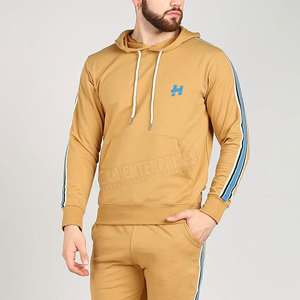 Top Trending Slim Fit Hombres Chándal OEM Servicio Hombres Chándal Mangas largas y tela ligera Hombres Chándal - Product Image 3