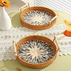 Plateau de service à thé en rotin MOP pièce maîtresse de table haut choix capiz coquille mosaïque plateaux de petit déjeuner - Product Image 1