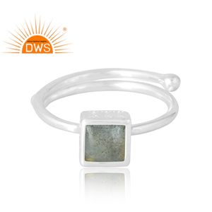Bague élégante en argent sterling avec pierres précieuses en labradorite naturelle fabricant de bijoux personnalisés - Product Image 3