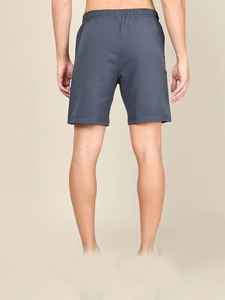 Short en maille pour homme Fabricant de short d'entraînement de gym personnalisé Tissu respirant à séchage rapide avec poches Idéal pour les vêtements de sport d'été - Product Image 3