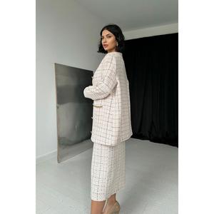 Manteau en tissu rose poudré à chaîne pour l'automne, disponible en gros - Product Image 1